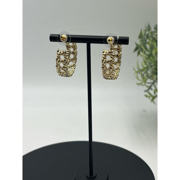 Kendra Scott NATALIE Gold Plated Rattan Open Woven Looking Hoop Earrings - Picture 5 of 11